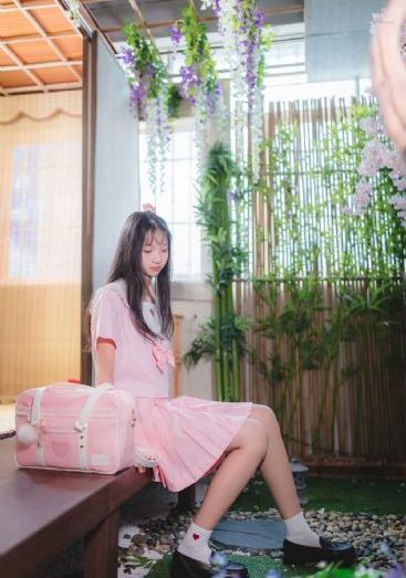 漂亮的女邻居4_DVD电影在线观看