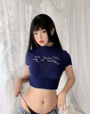 年轻漂亮的母亲_DVDHD高清在线观看